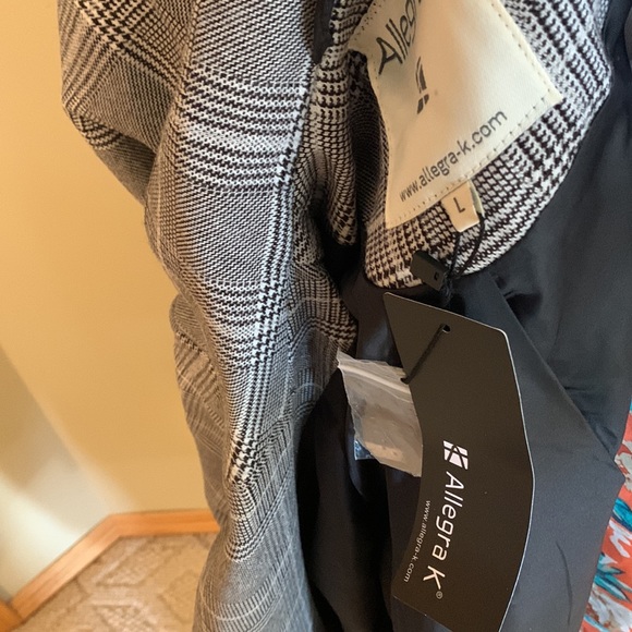 NWT Plaid Light Coat - Picture 6 of 10